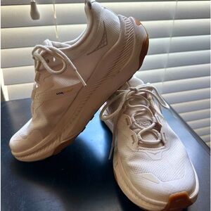 Hoka One Transport Sz 6.5